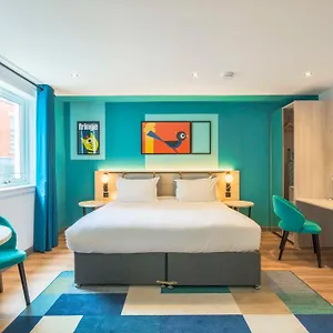 4* Apartmanhotel Holyrood