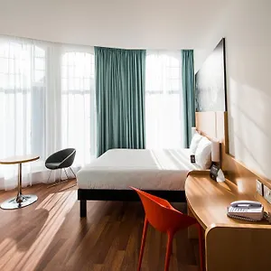 מלון Ibis Centre South Bridge - Royal Mile, אדינבורו