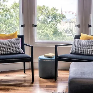 Modern Flat With Fantastic Views Apartamento
