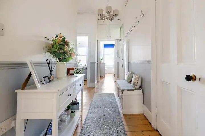 Emilys Apartment Edinburgh
