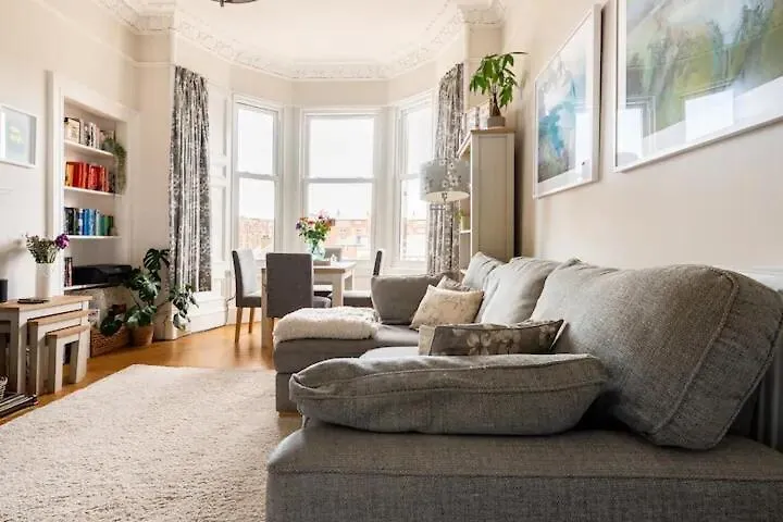 Emilys Apartment Edinburgh